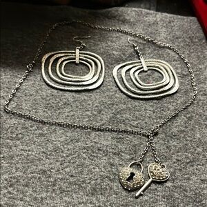 Silver Jewelry Set with Heart Lock Pendant